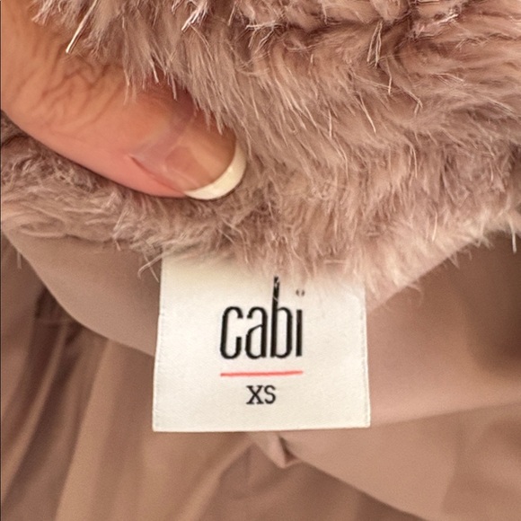 Cabi Women's Pink Mauve Faux Fur Coat size XS - Picture 9 of 9